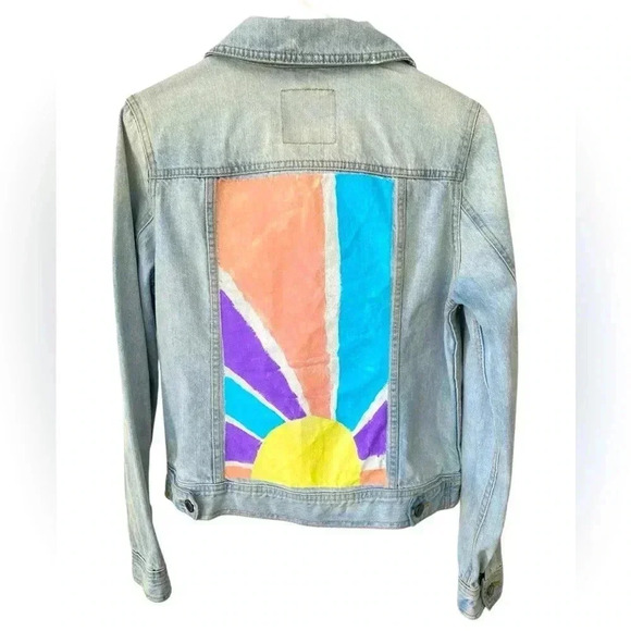 Mossimo Light Wash Denim Jean Jacket Women’s Medium Boho Sunshine Design - Picture 1 of 15
